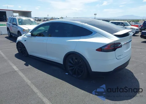 2017 Tesla Model X 100D/75D/90D из США, поврежденный, VIN 5YJXCDE2XHF076555
